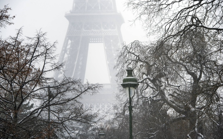 Eiffel Turm Winter