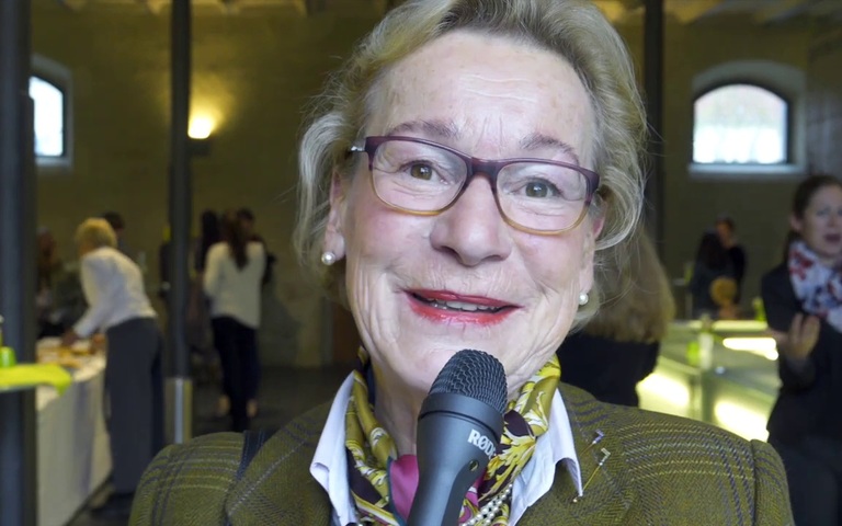 Prof. Dr. Melanie von Claparède, treue Spenderin und Unterstützerin von 1000plus