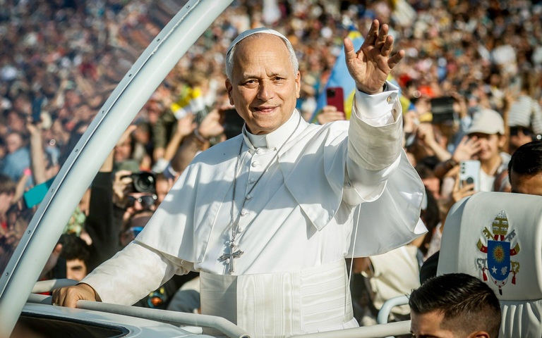 Papst Leo XIV. grüßt die Gläubigen in Lourdes
