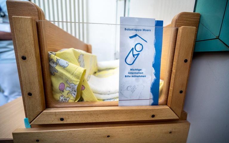 Babyklappe in Moers am St. Josef Krankenhaus 